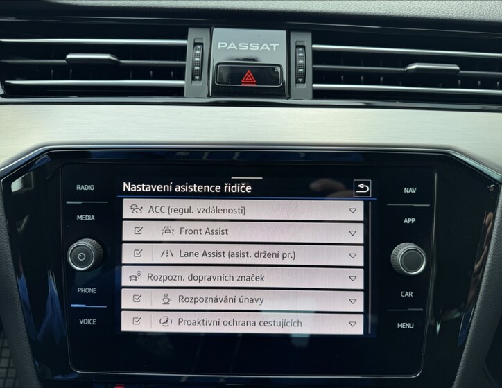 Volkswagen Passat 44