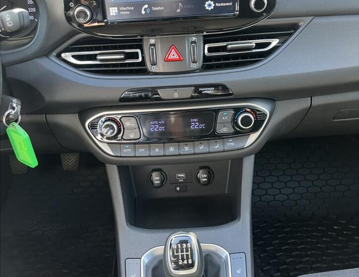 Hyundai i30 14
