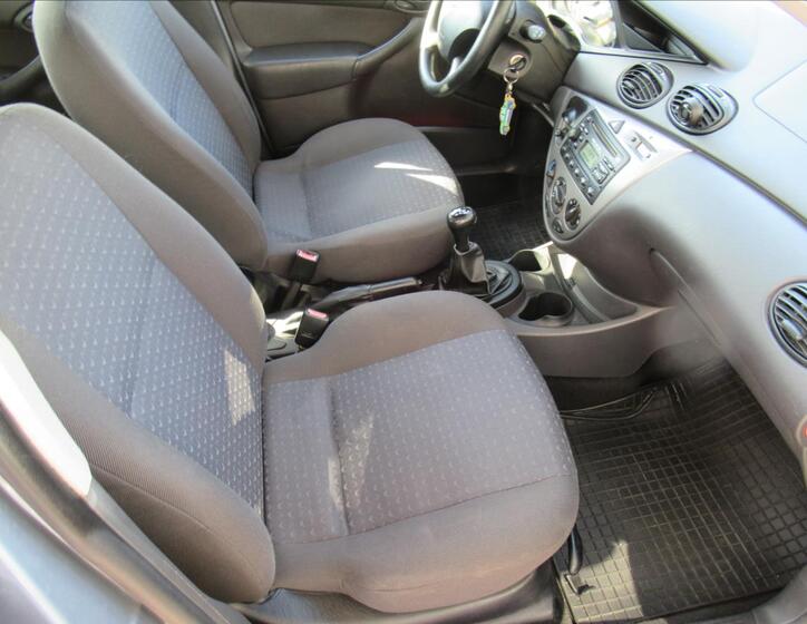 Ford Focus 18