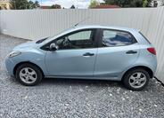 Mazda 2 4