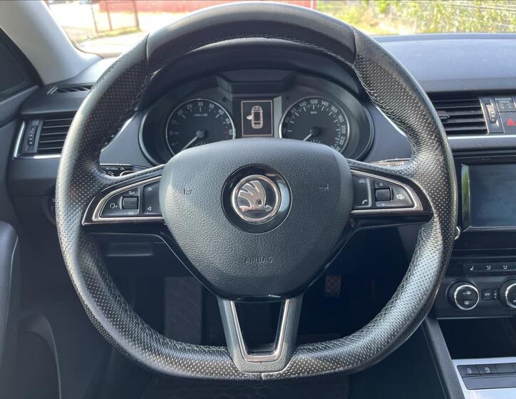 Škoda Octavia 16