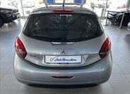Peugeot 208 5
