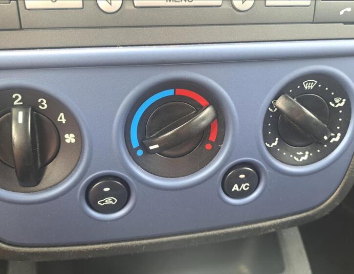 Ford Fiesta 18