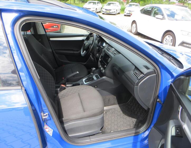 Škoda Octavia 10