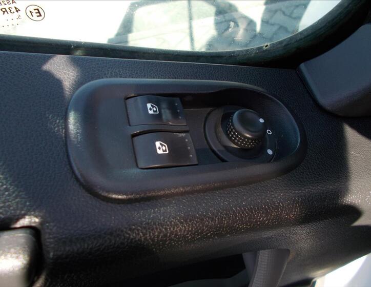 Renault Master 32