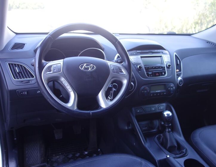 Hyundai ix35 24