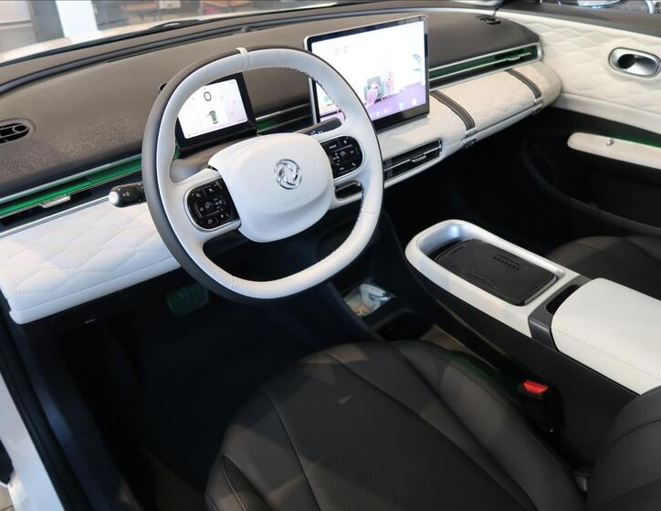 Dongfeng Box 9
