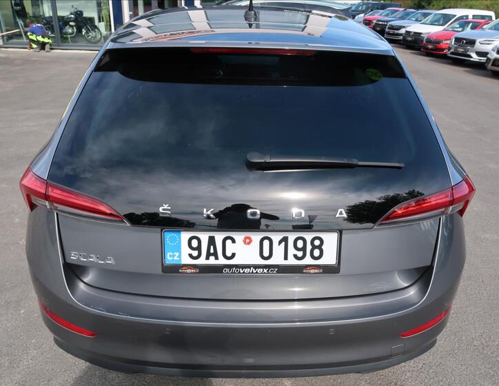 Škoda Scala 8