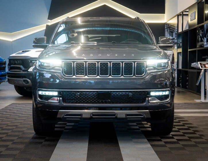 Jeep Wagoneer 12
