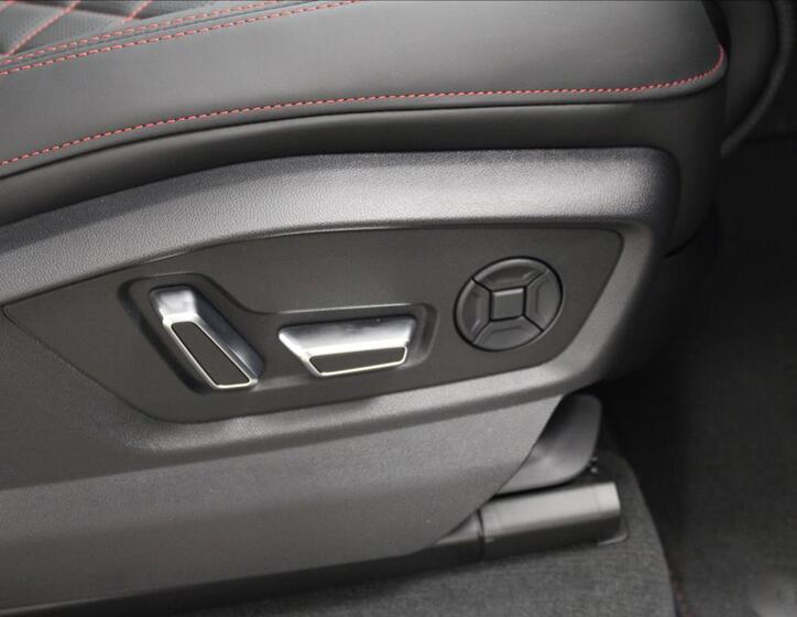 Audi Q7 32