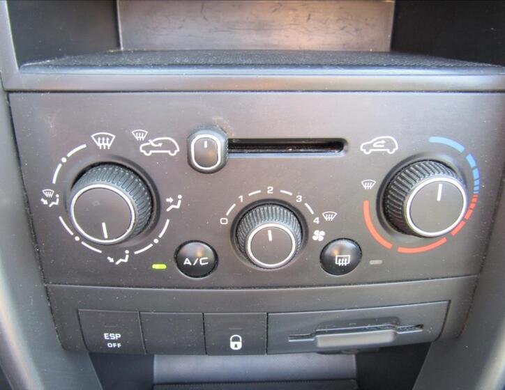 Peugeot 207 29
