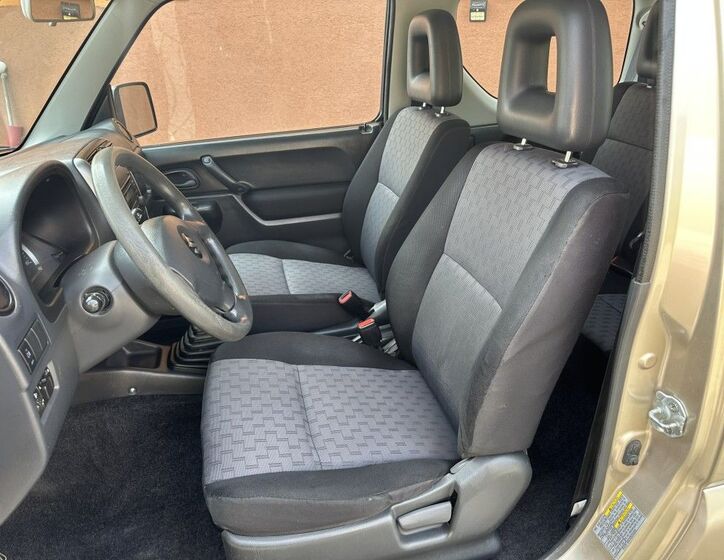 Suzuki Jimny 14