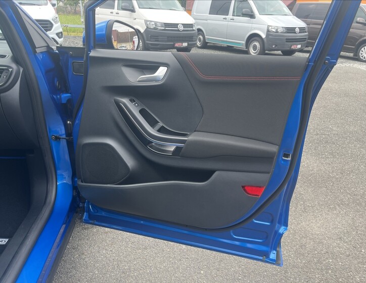 Ford Puma 53