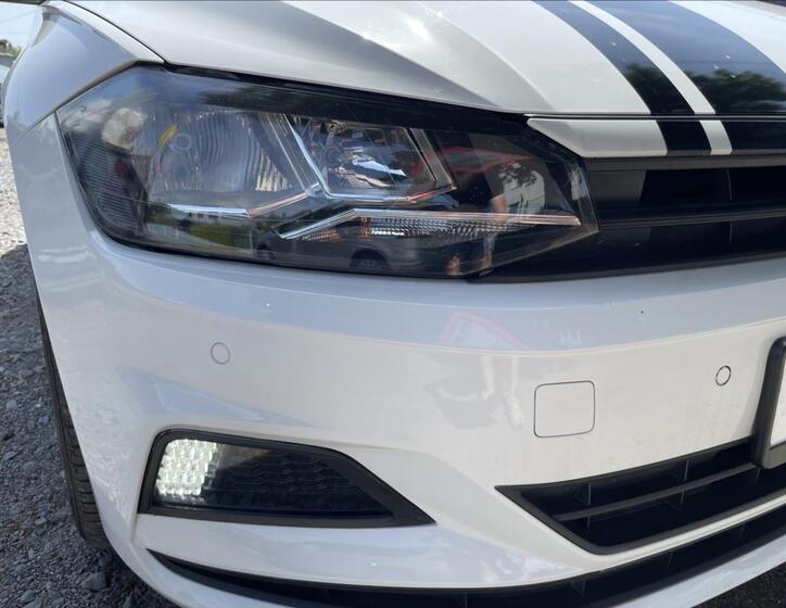 Volkswagen Polo 40
