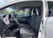 Toyota Yaris 7
