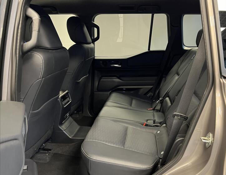 Toyota Land Cruiser 15