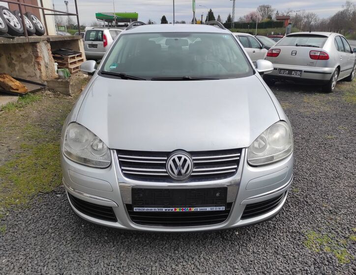 Volkswagen Golf 10