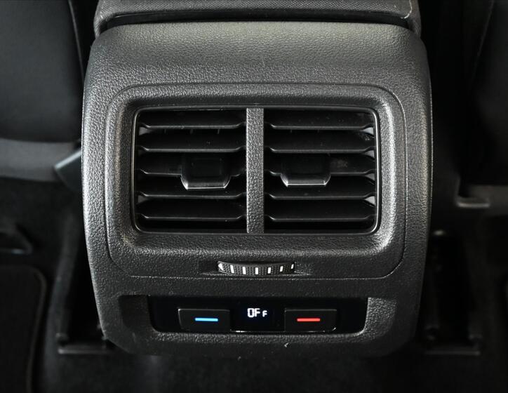 Volkswagen Touran 23
