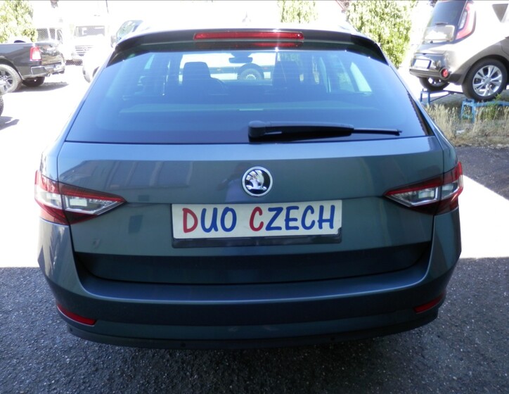 Škoda Superb 6