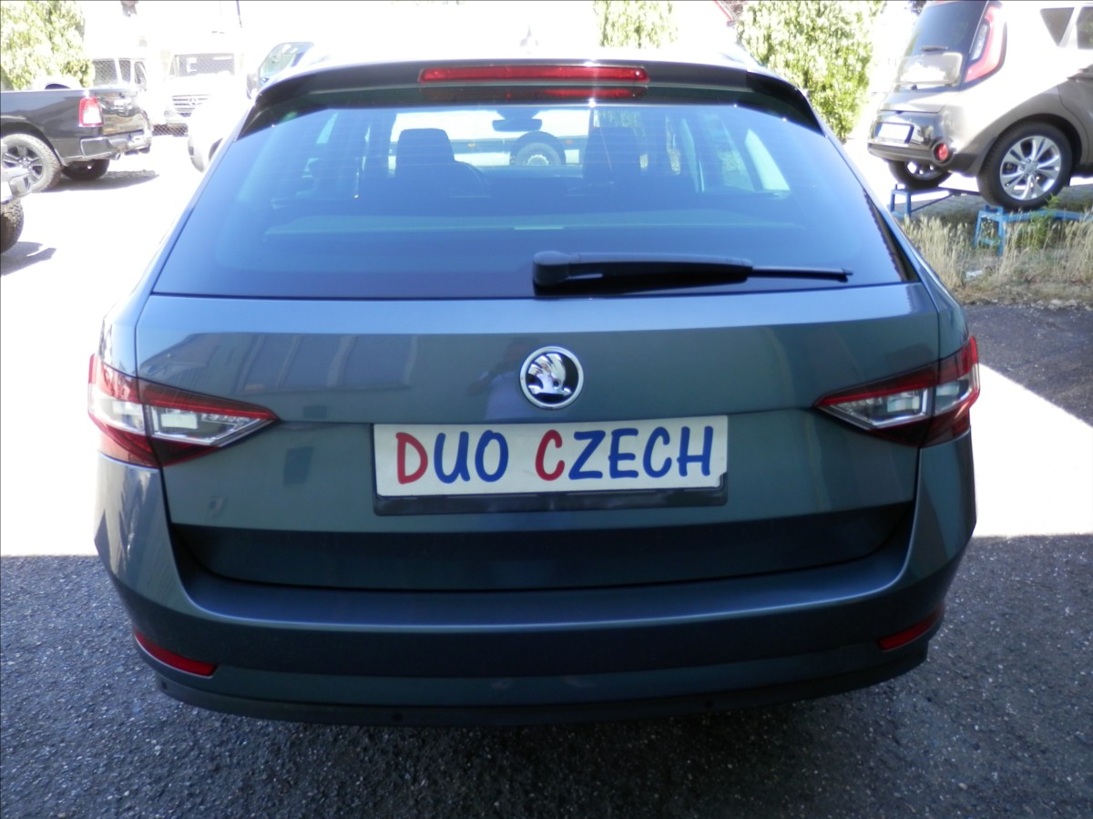 Škoda Superb