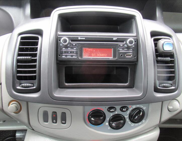 Opel Vivaro 10