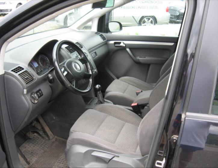 Volkswagen Touran 7