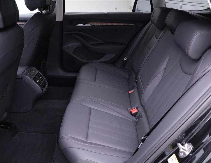 Škoda Superb 53