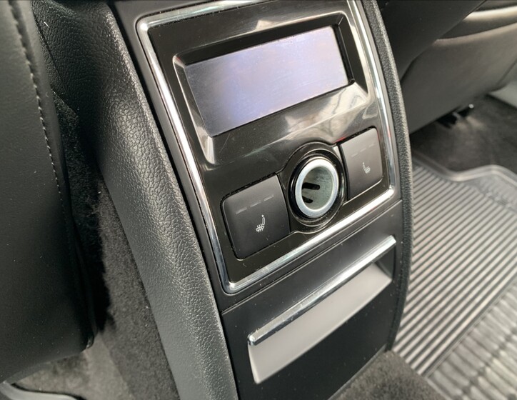 Škoda Superb 16
