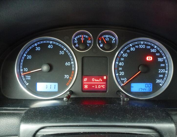 Volkswagen Passat 30