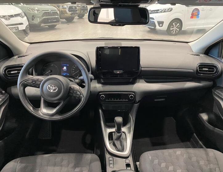 Toyota Yaris 12