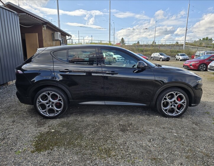 Alfa Romeo Tonale 6