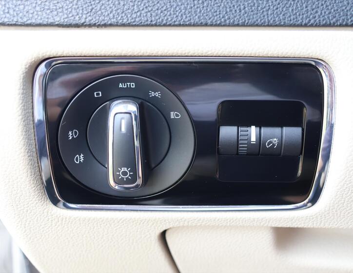 Škoda Superb 19