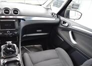 Ford Galaxy 26