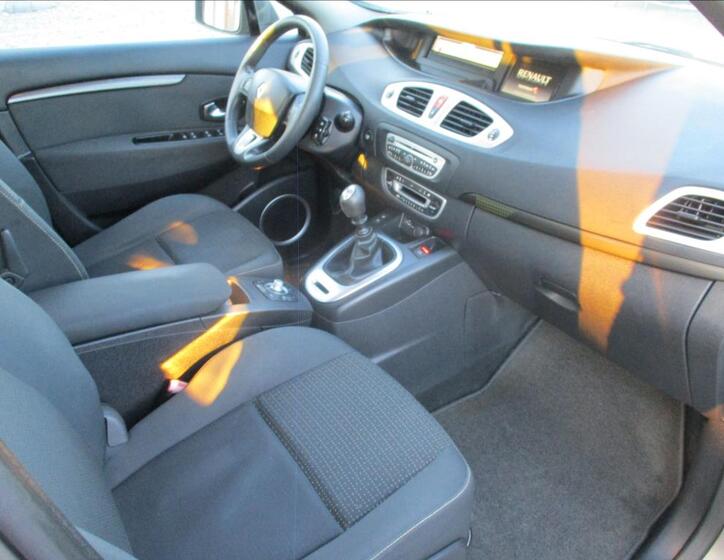 Renault Scénic 9