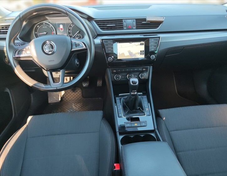 Škoda Superb 8