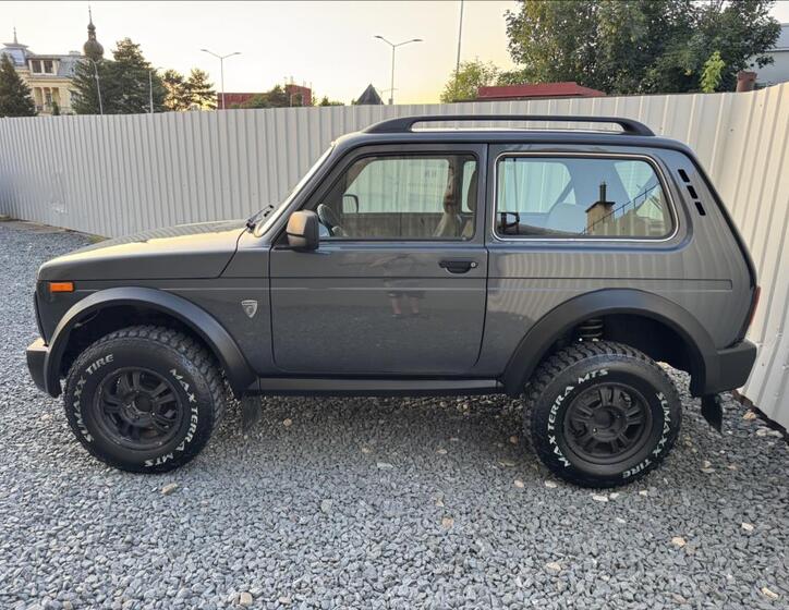 Lada Niva 4