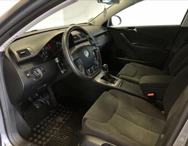 Volkswagen Passat 9
