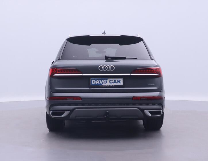 Audi Q7 6