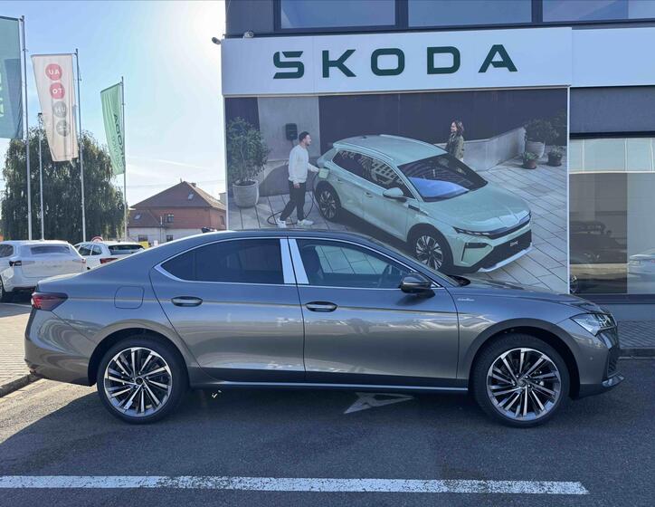 Škoda Superb 3