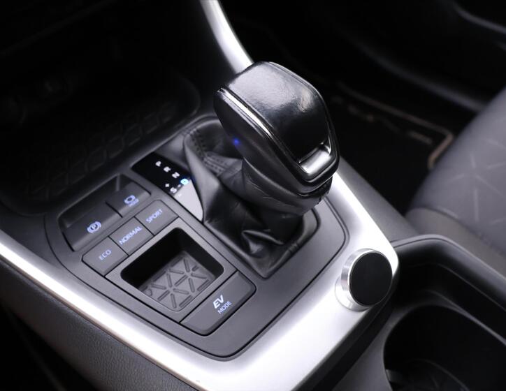 Toyota RAV4 28