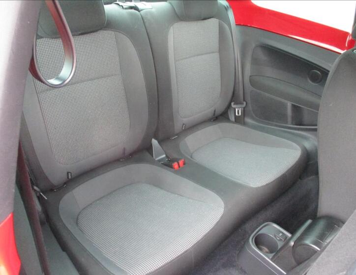 Volkswagen Beetle 11