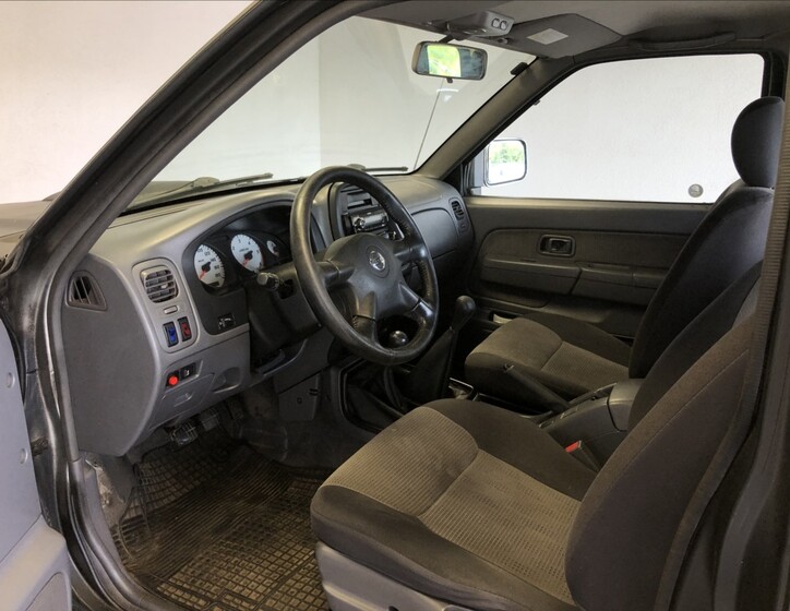 Nissan Navara 9