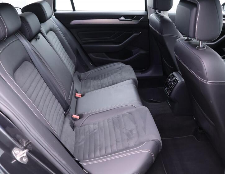Volkswagen Passat 12