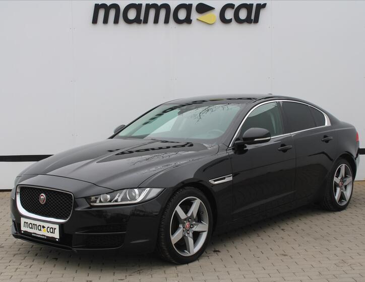 Jaguar XE 3