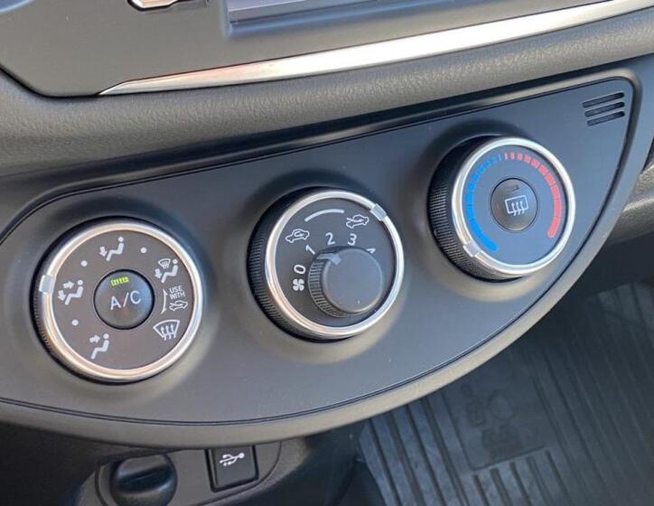 Toyota Yaris 25
