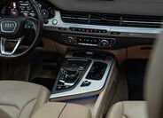 Audi Q7 22