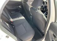 Toyota Yaris 16