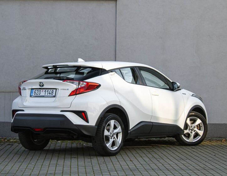Toyota C-HR 5