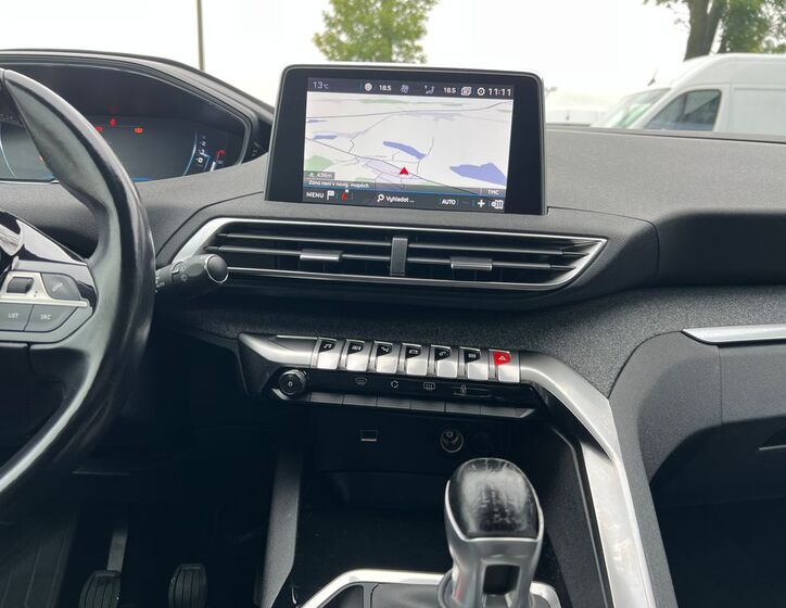 Peugeot 3008 11