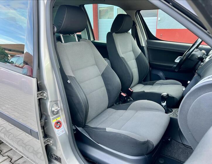 Škoda Roomster 19